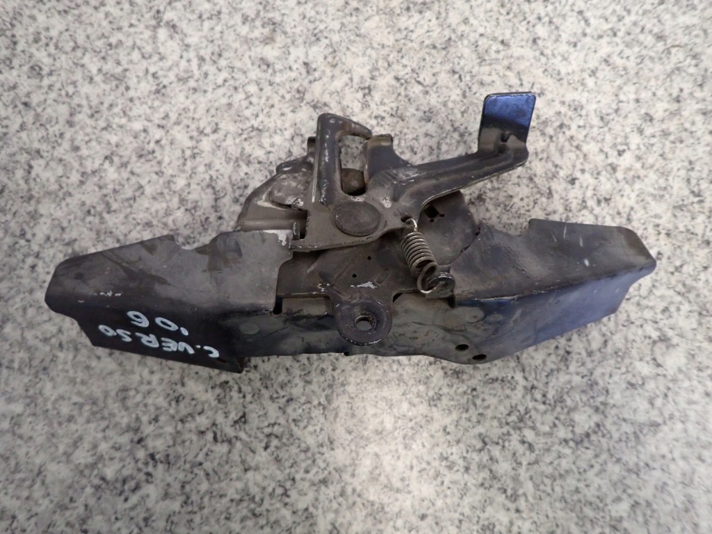 фото №1, Corolla verso 04-09 замок капот