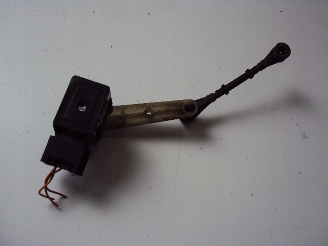 фото №2, Датчик вирівнювання ксенон range rover sport l320