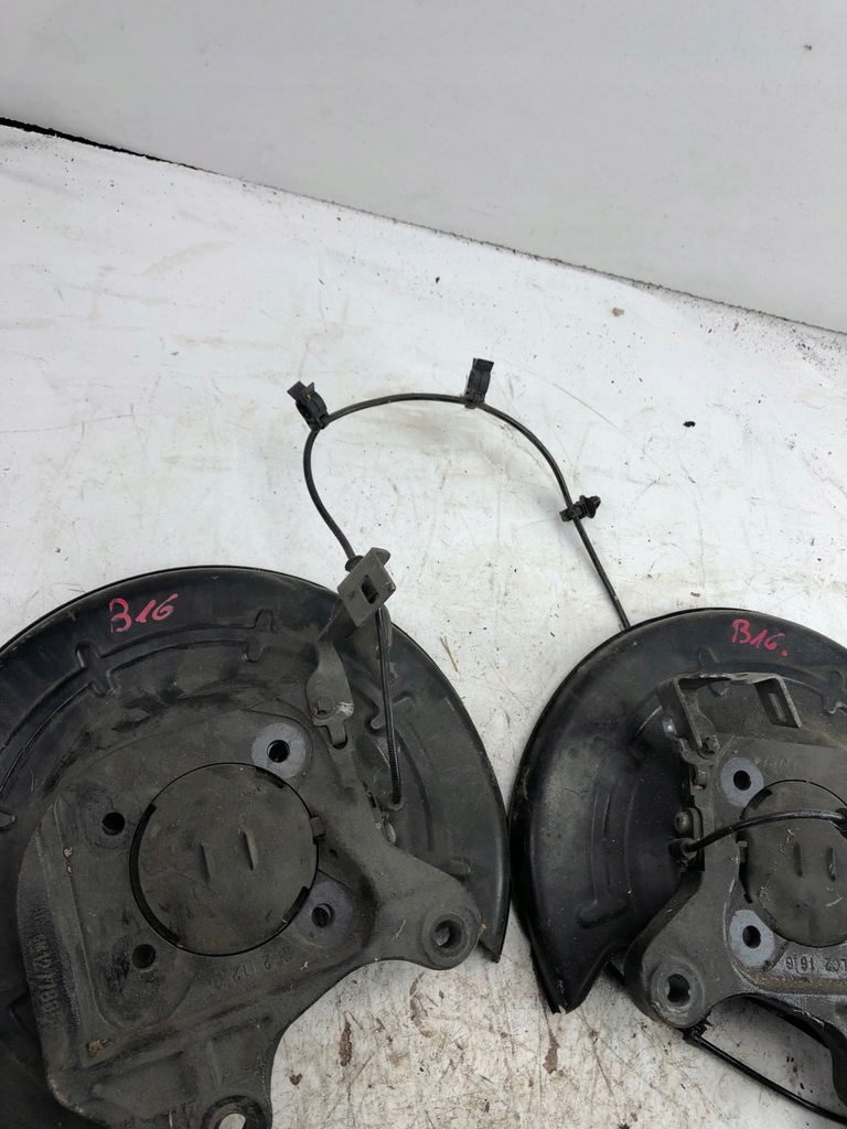 фото №7, Opel astra j кронштейн ступица правый левый задняя