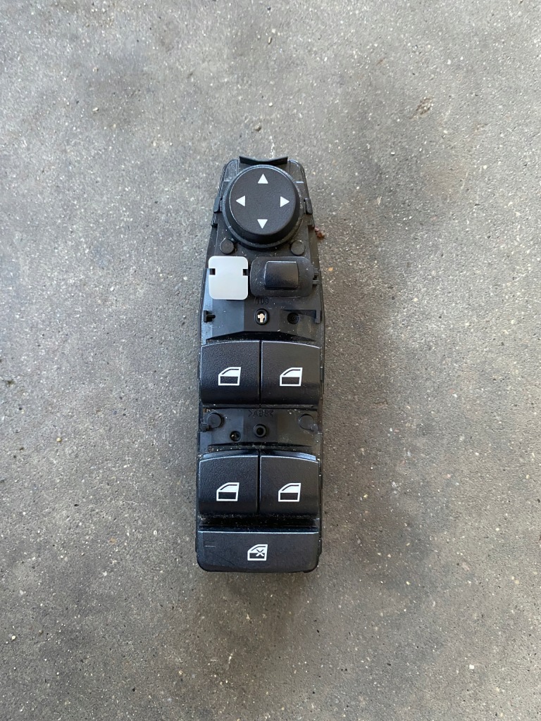 фото №1, Bmw 4 f36 переключатель окон 9208108