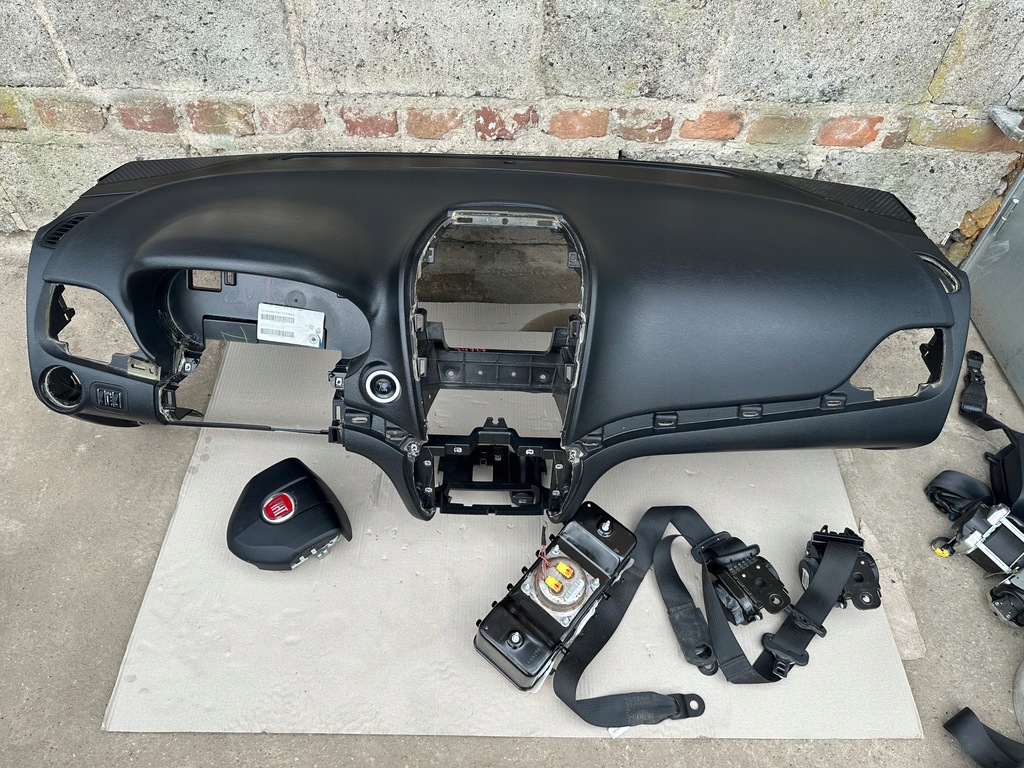 фото №1, Консоль подушки безопасности ремни fiat freemont оригинал