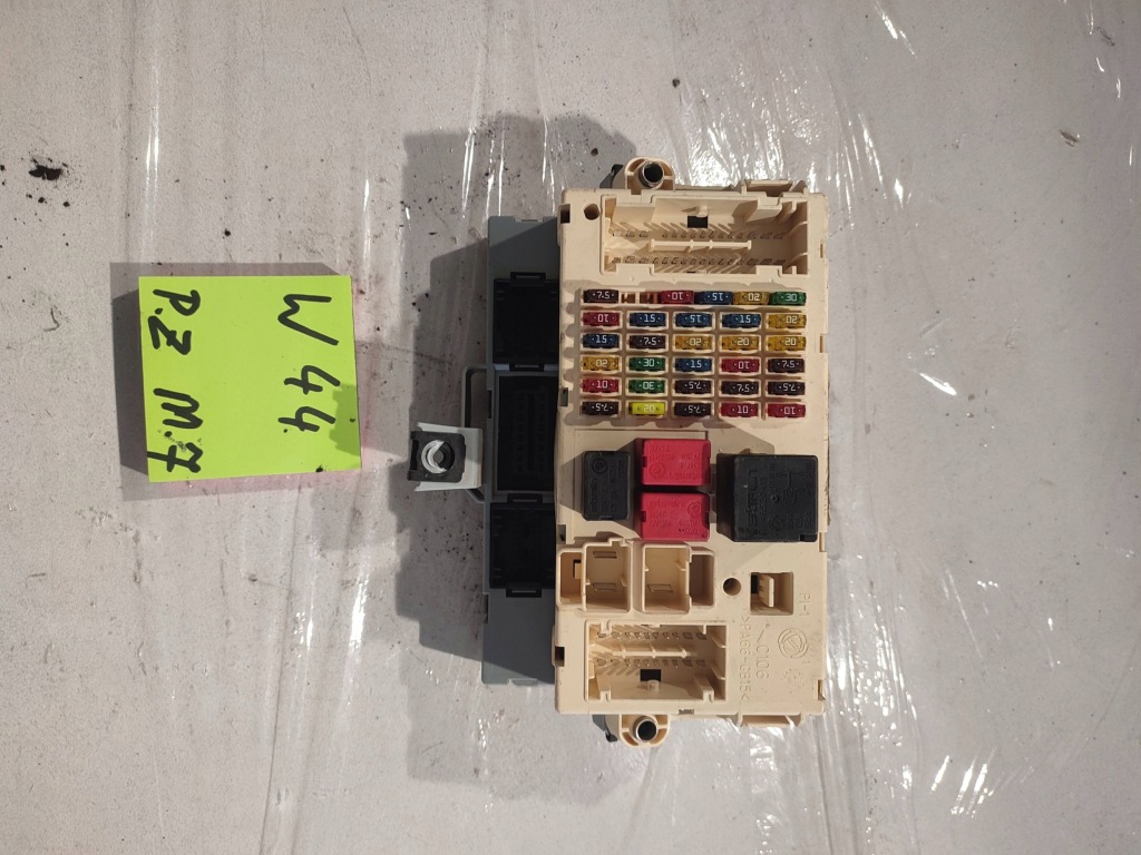 Купить Предохранитель середина alfa romeo 147 46520419