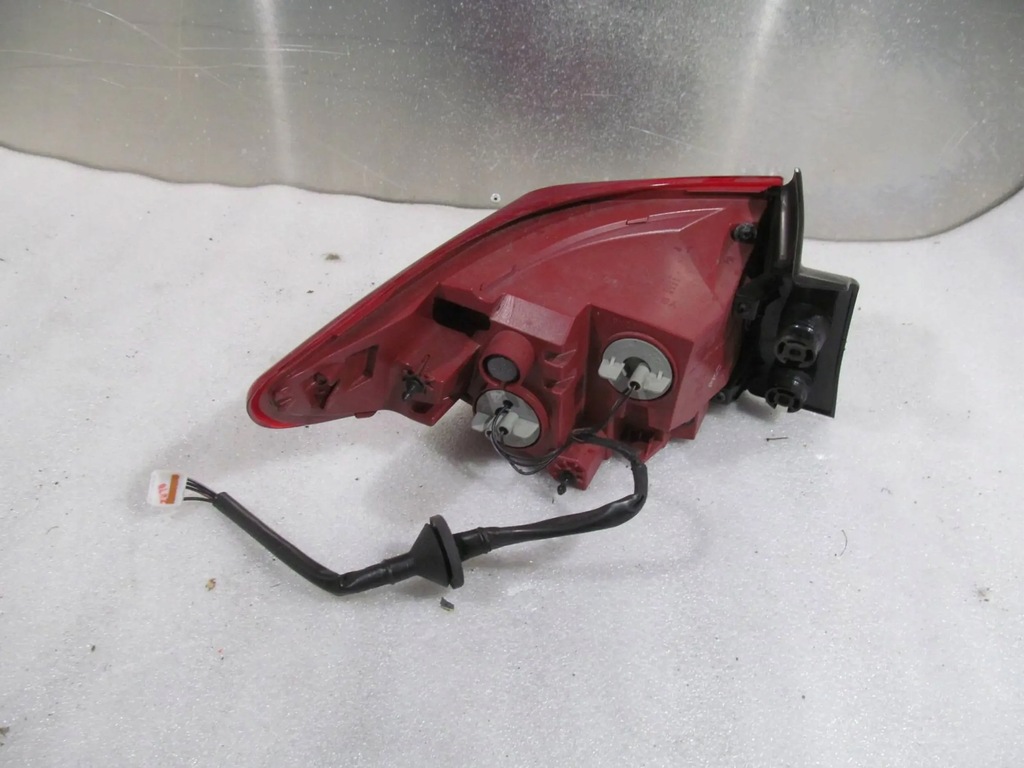 фото №14, Kia stonic 17-23 лампа фара правий задня задня права c404