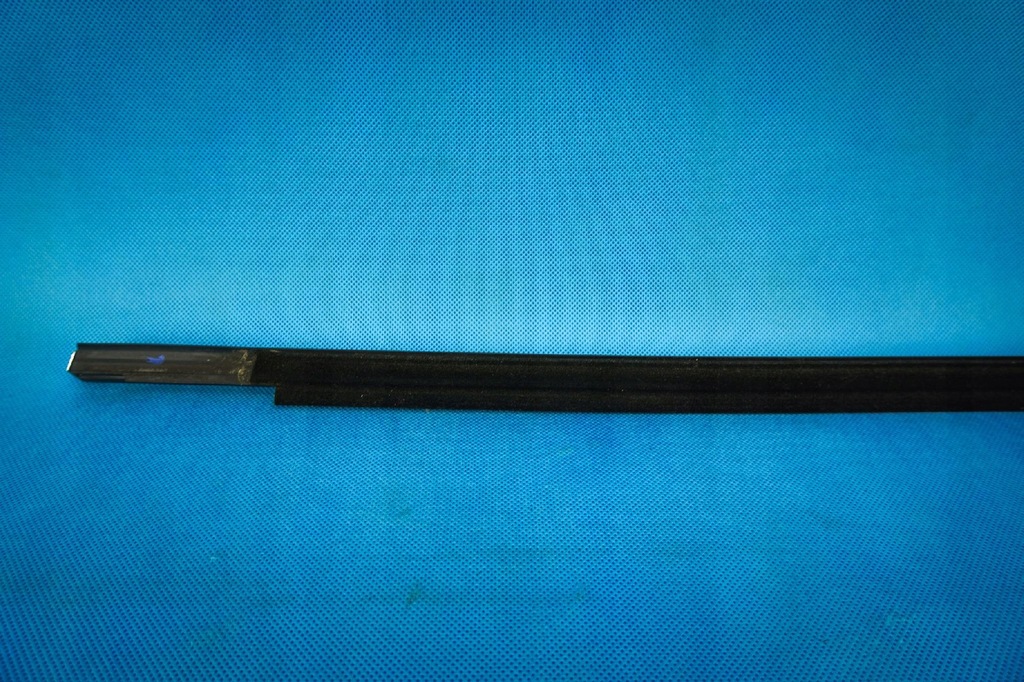 фото №6, Молдинг уплотнитель дверь задняя правый хром audi a4 s4 8w b9 8w0853764b 2zz