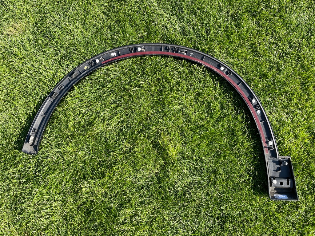 фото №13, Audi q2 81a права молдинг захист крила перед 81a853718a