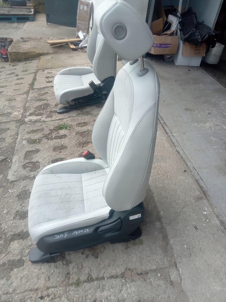 фото №12, Honda jazz v 5 сиденья перед