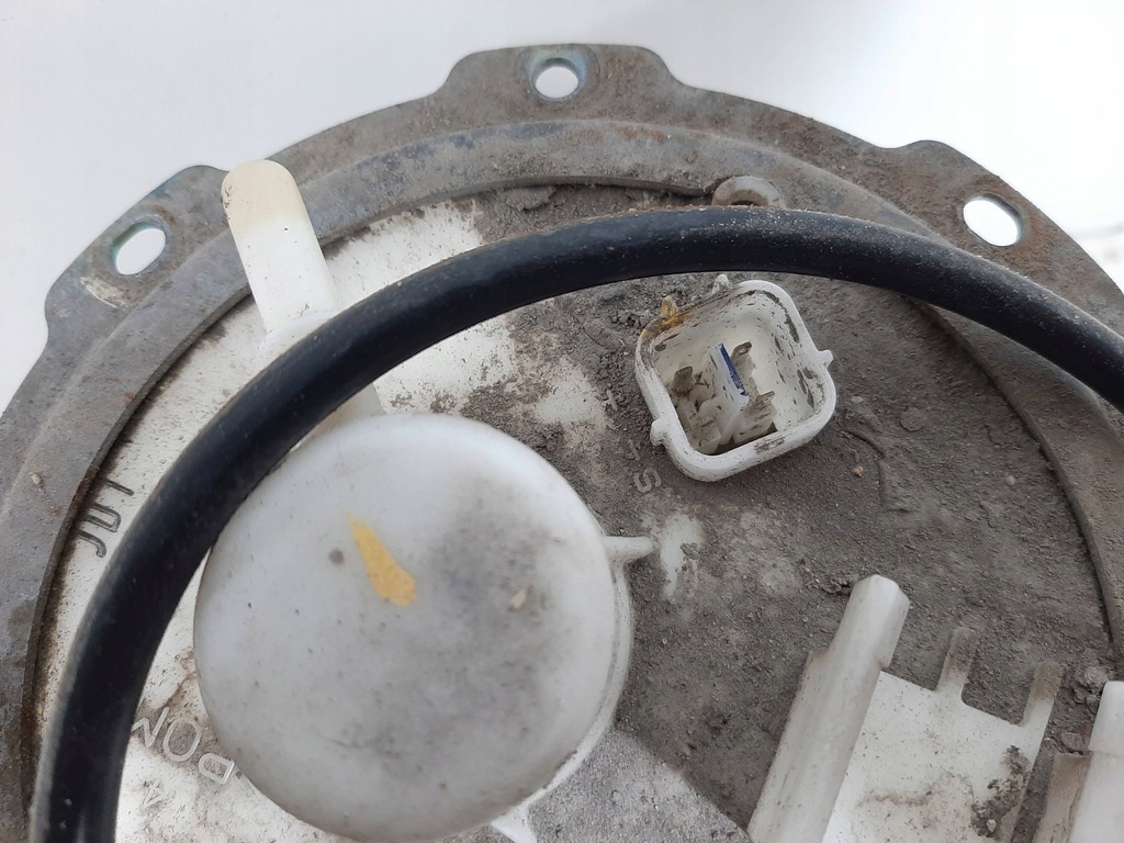 фото №10, Hyundai elantra v lift 1.6 16v 14r насос топлива 31110-2v210