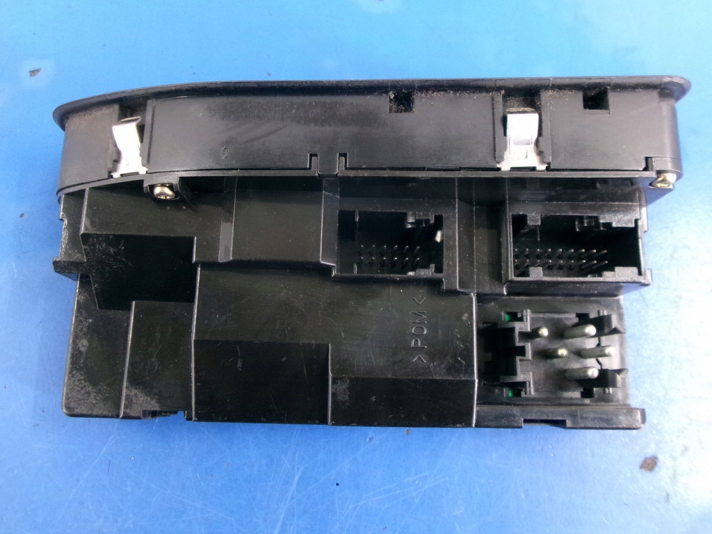 фото №5, Bmw seria 5 e39 панель кнопки вимикачі вікон i дзеркал 6904306