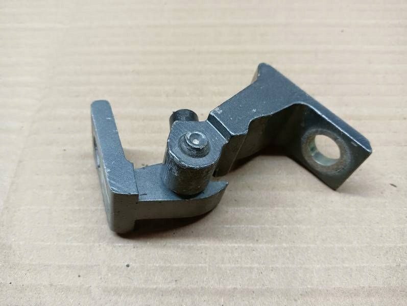 фото №1, Vw golf vii sportsvan петля двері лівий перед dol