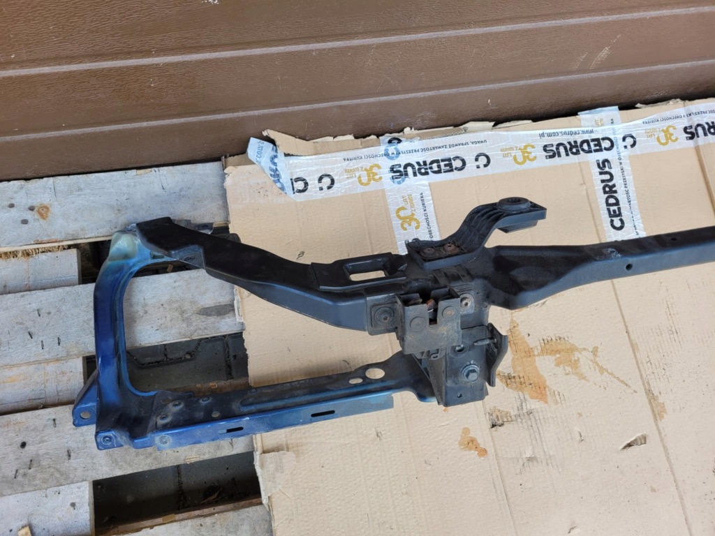 Балка ремень передний перед jaguar xe x760 2016 Киев