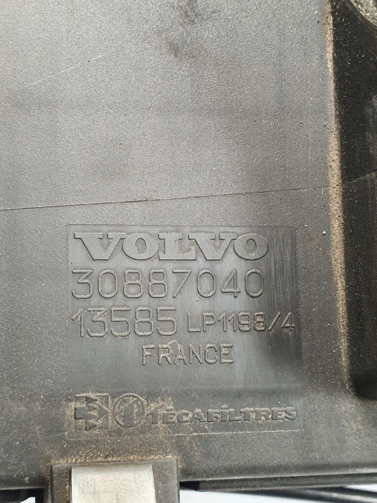 фото №8, Корпус фильтра воздуха volvo v40 1.8 30887040