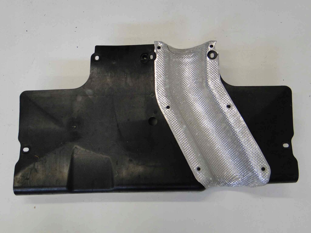 фото №3, Mercedes-benz оригинальный номер a2463520391 защита тепловая задний