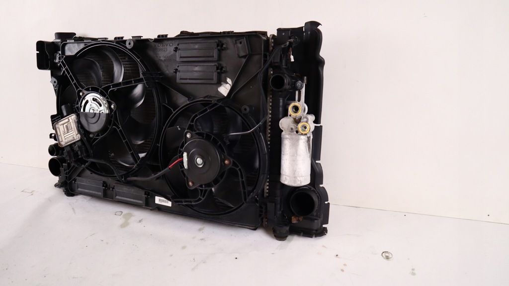 фото №8, Volvo xc60 i lift 2.0 d4 радиатор радиатор комплект 31338236, 31338823