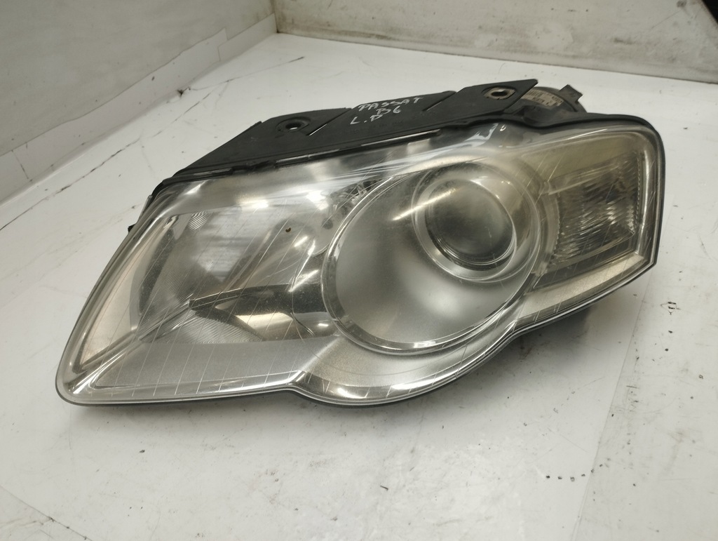фото №11, Volkswagen passat b6 лампа левый перед 3c0941005ab