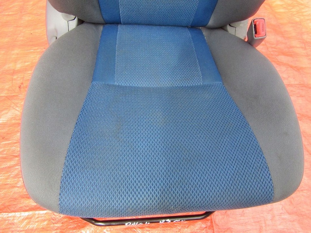 фото №6, Toyota rav4 ii 2003 5d сиденье правый пассажира eu