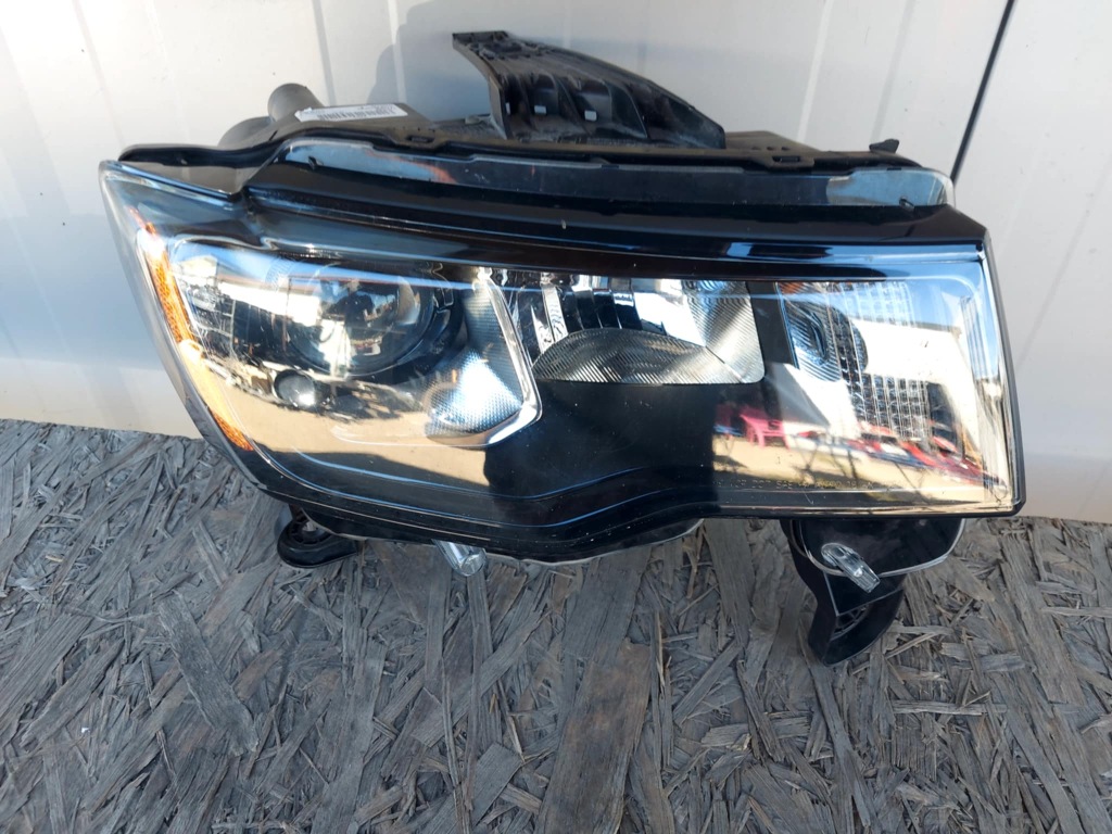 фото №1, Jeep grand cherokee wk2 lift фара лампа правая usa