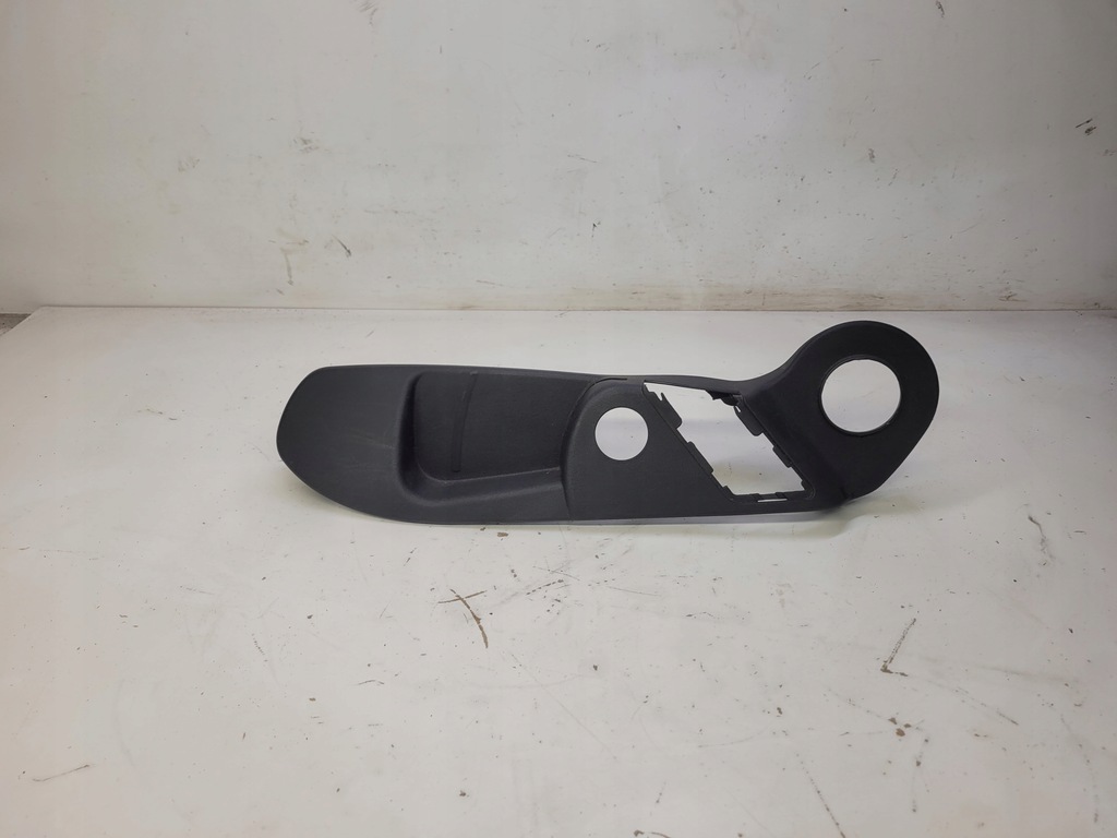 фото №1, Захист заглушка сидіння ліва audi a4 b6 8301931