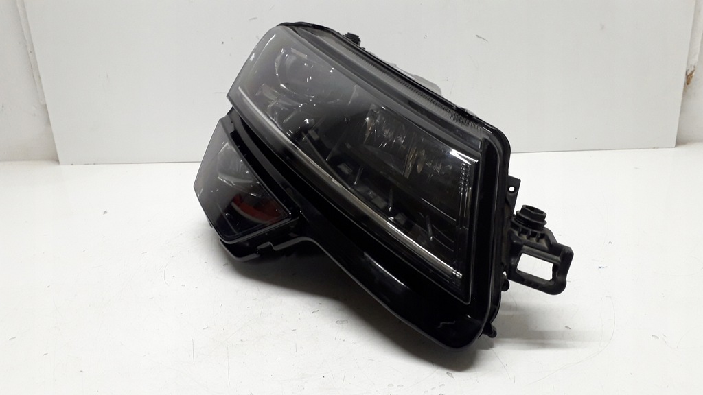 фото №12, Skoda karoq лампа правая передняя full led - корпус