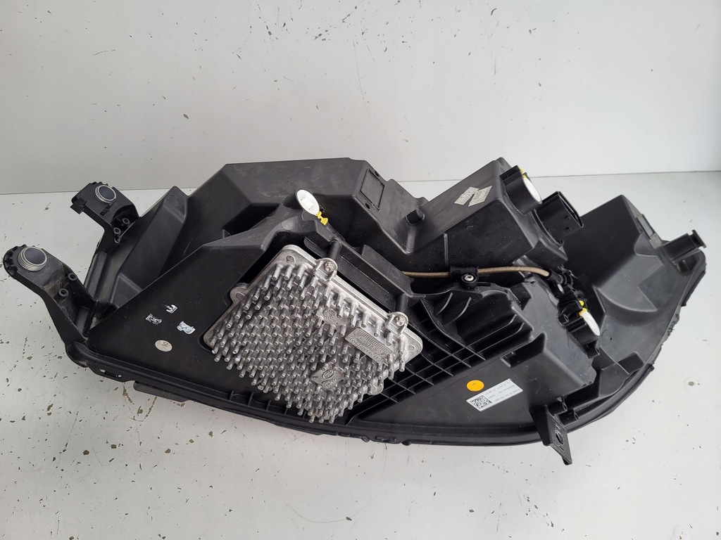 фото №7, Лампа права перед jaguar i-pace i pace x590 mid usa j9d3-13w029-fa