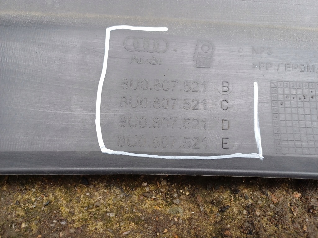 Audi q3 11- бампер задняя задний pdc 8u0807521 с Разборки