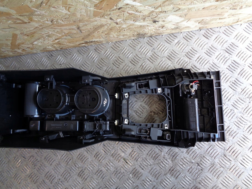 фото №10, Тунель середній рамка кнопки vw passat b8 14- eu