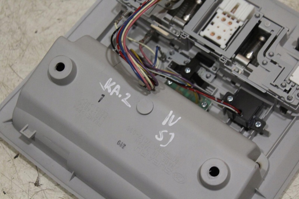 фото №8, Лампа освещение кабины потолочный панель subaru forester iv sj 84601sg01