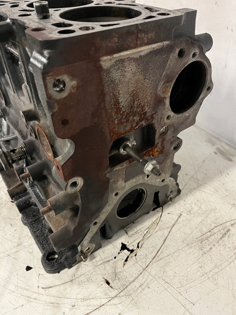 фото №5, Блок двигателя vw seat skoda audi 1.6 tdi cay 03l103021bk śląsk