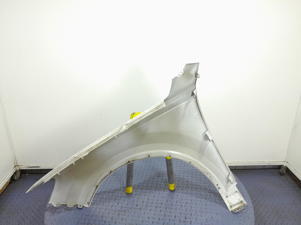 Audi q7 2 4m крыло  перед передний правый  lc9a Киев