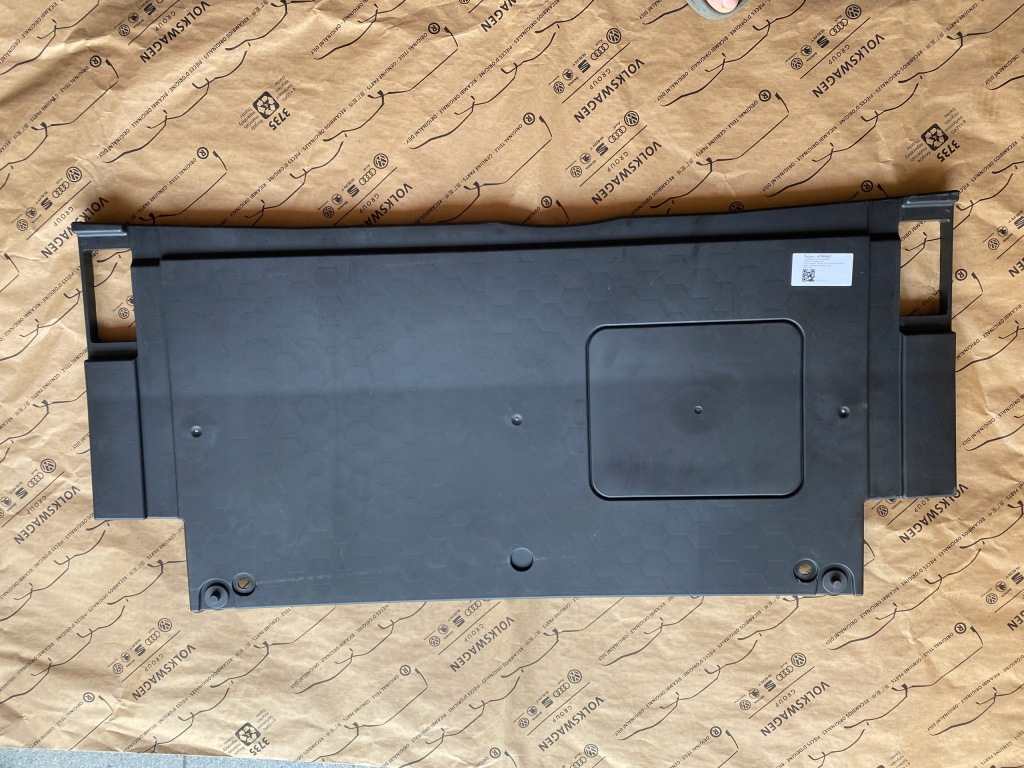 Audi a7 4g рестайлінг  підлога підсилювач багажника 4g8863373 28km Недорого