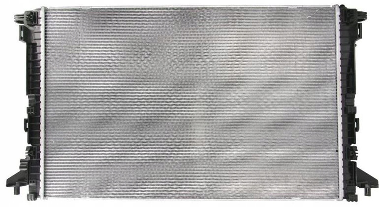 Купити Радіатор води audi a6 2018 -