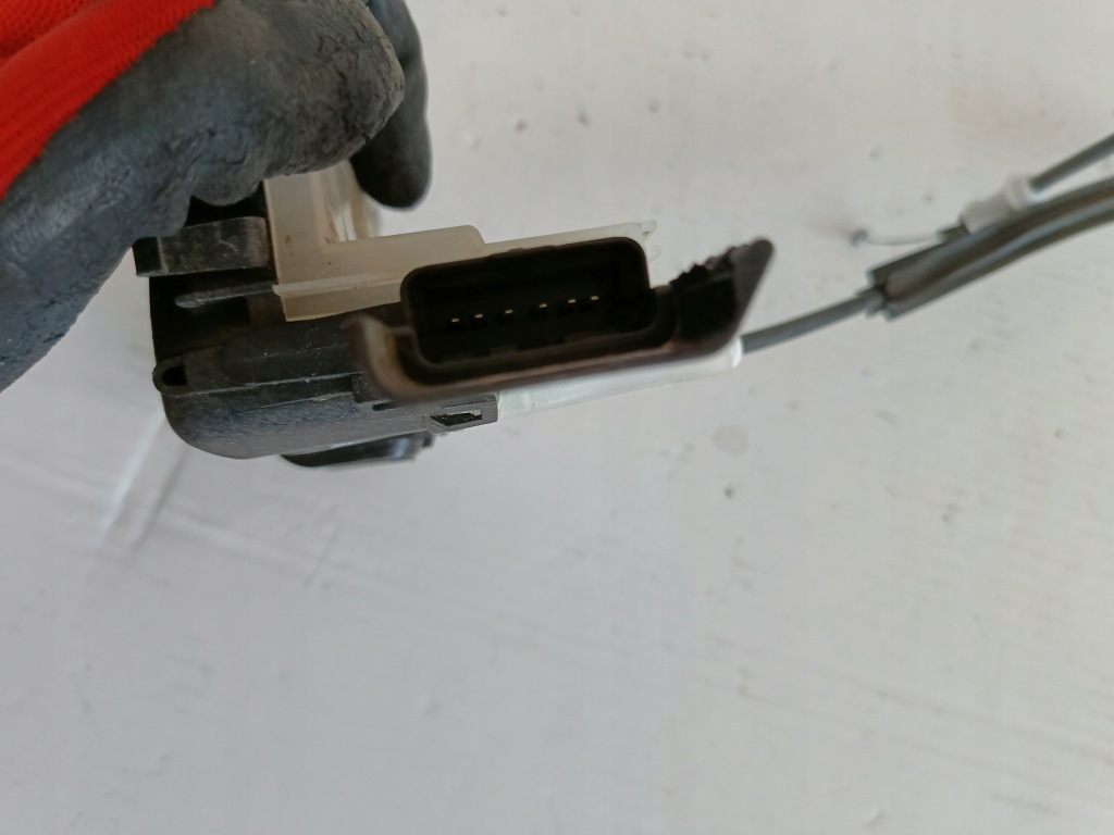 фото №8, Замок дверь перед правый psa 279624 citroen c5 aircross 6pin