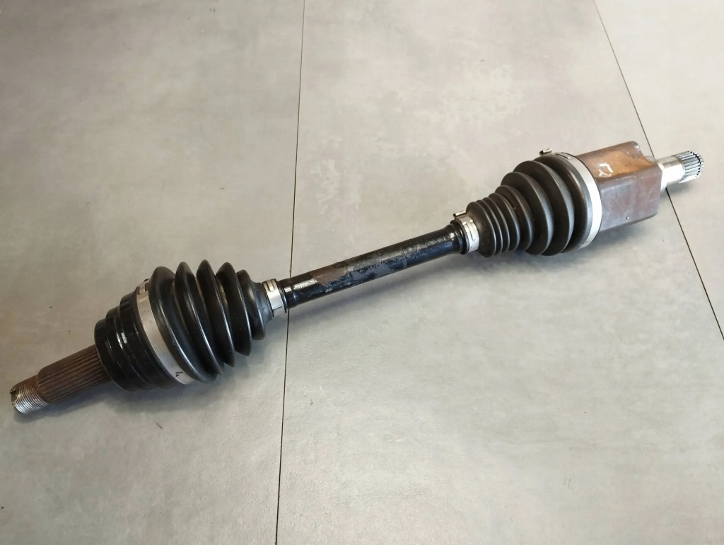 Купити Bmw x6 e71 4.4 v8 привідний вал ліва перед