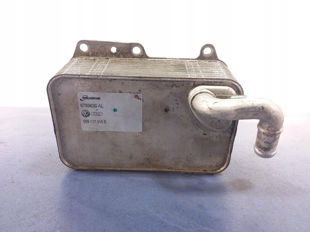 фото №1, Audi a7 3.0 tdi радиатор масла 059117015e