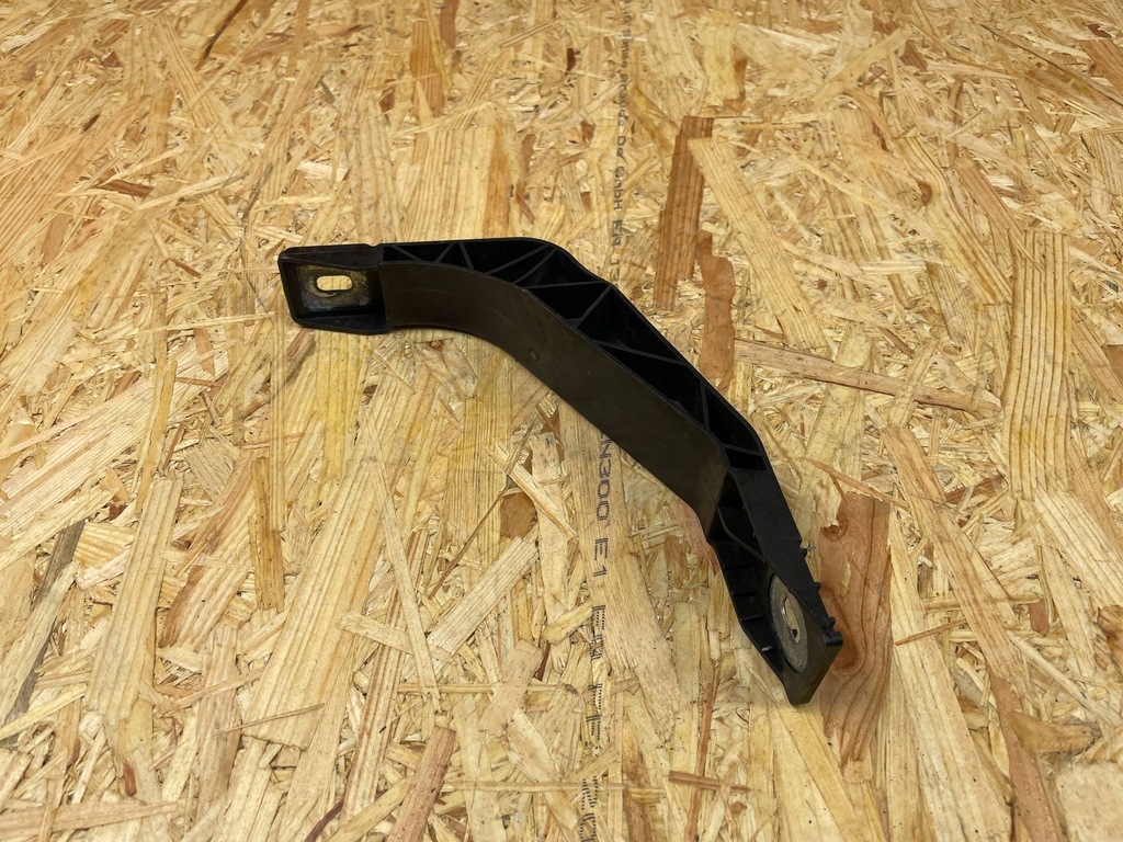 фото №6, Кронштейн направляющая кронштейн поперечина перед правый audi q3 8u 8u0805528 2010-