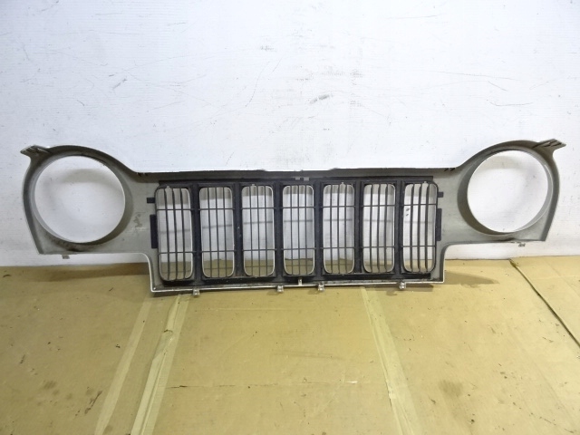 фото №8, Решітка радіатора jeep cherokee 01-04 5gf25trmae c-19790b