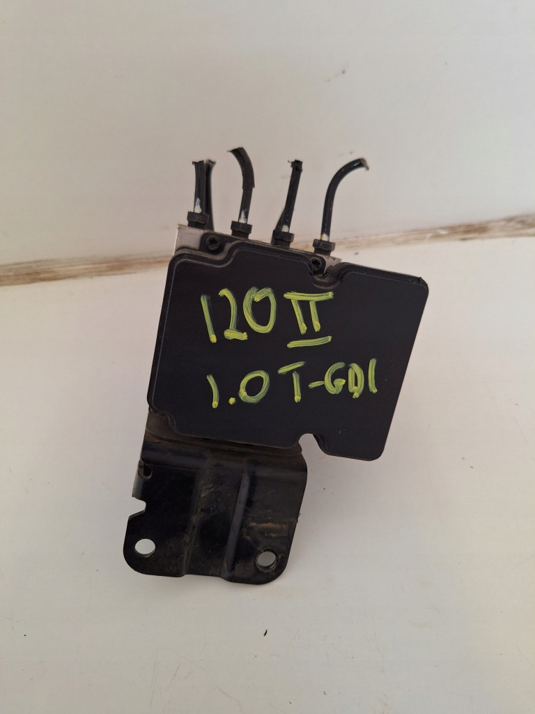 фото №1, Hyundai i20 ii насос abs 58920-c8860