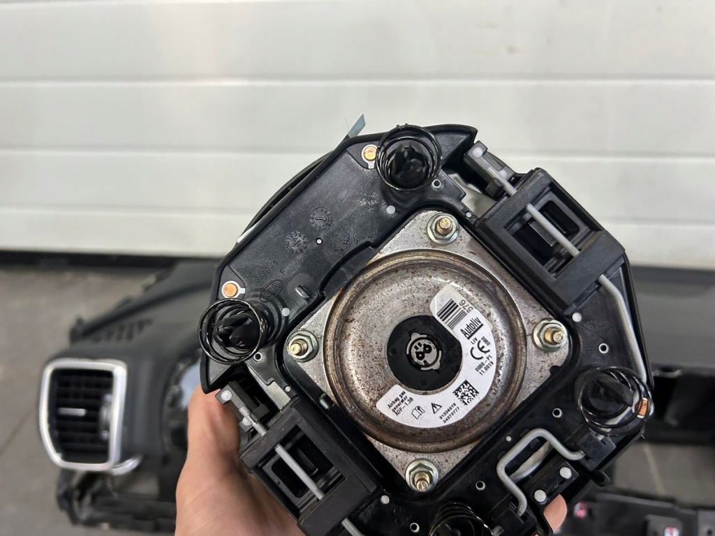 фото №10, Kia sportage iv lift панель приладів консоль подушка безпеки ремені оригінал демонтаж подушки безпеки