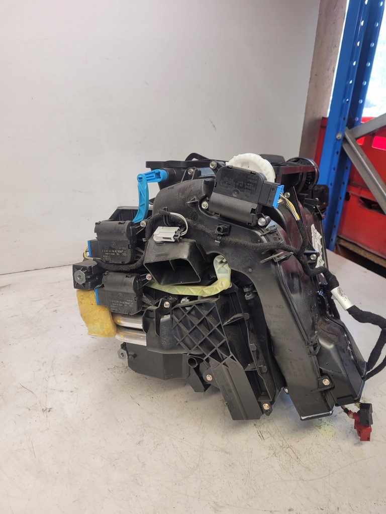 фото №7, Отопитель комплектная audi a3 8p lift 8p1820003d