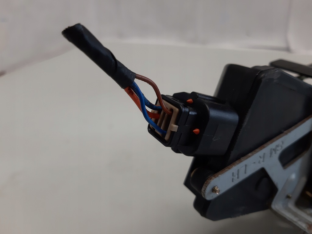 фото №6, Hyundai santa fe i замок левый задняя europa 4 контакты