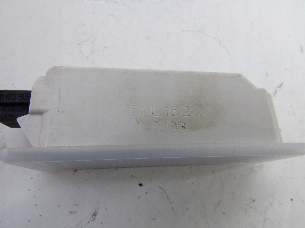 фото №5, Bmw f45 f46 f48 лампа салона обшивка 14-22r