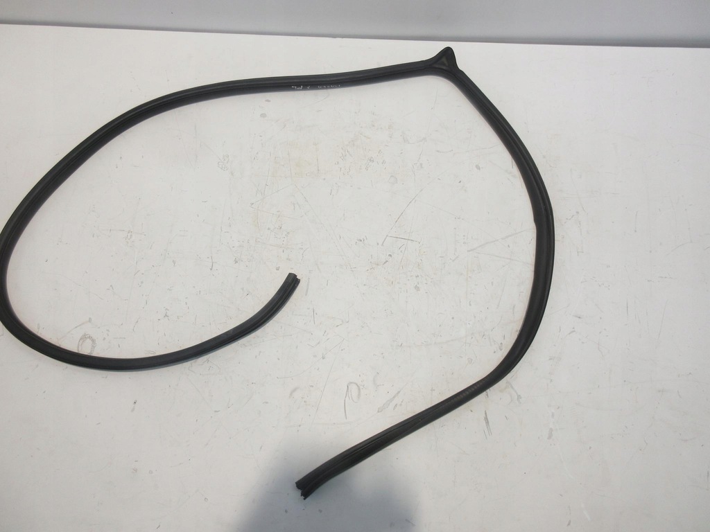 фото №1, Mazda 3 i bk прокладка дверь перед левый