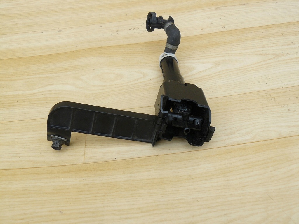 фото №1, Омыватель фара лампы lexus is220 оригинал