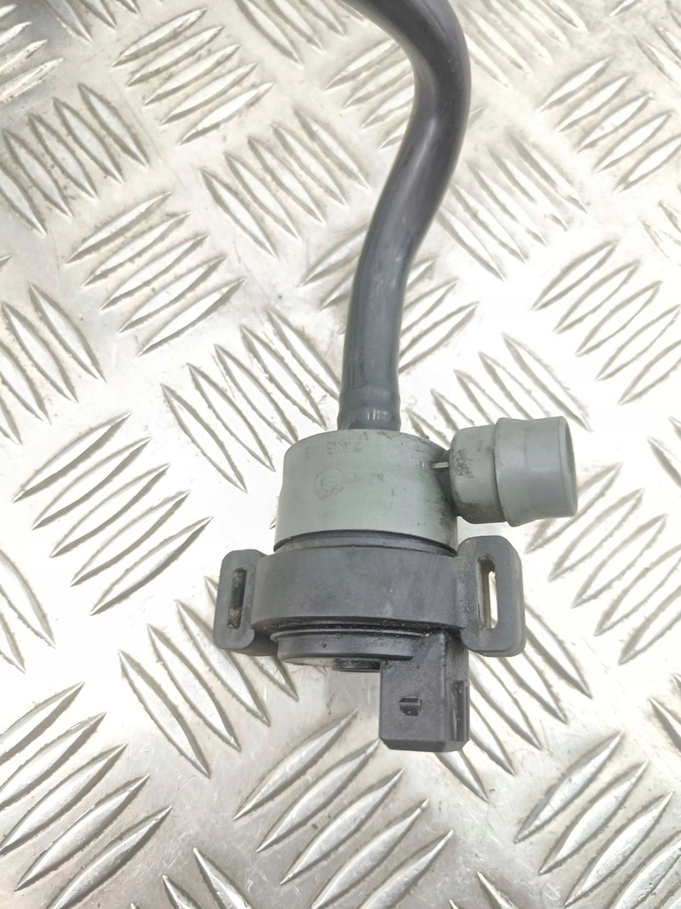 фото №5, Bmw 7 f01 f02 f03 f04 2013 wąż / трубка вентиляционная трубка