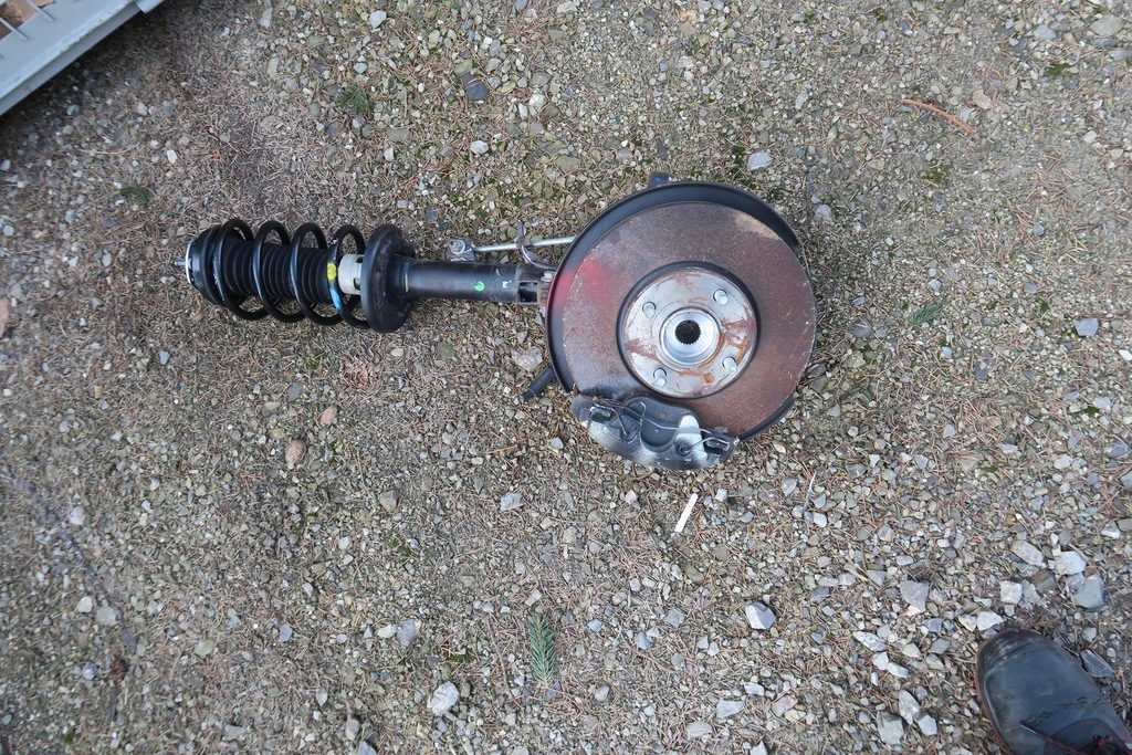 фото №1, Ford ecosport lift амортизатор поворотный кулак левая