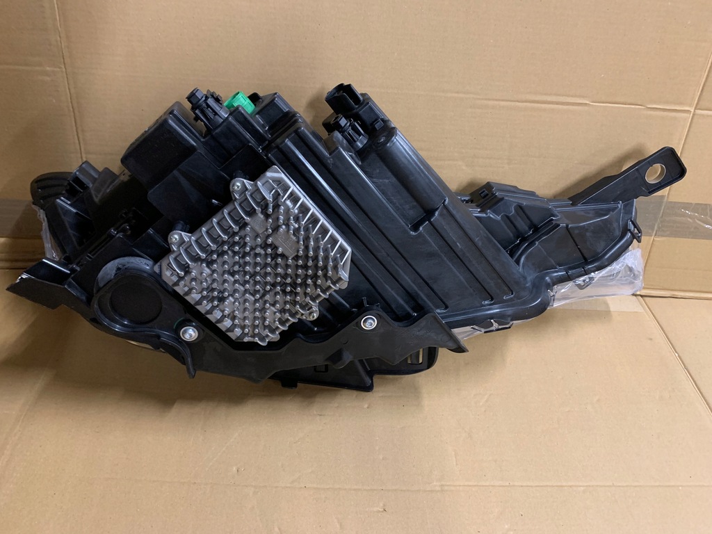 фото №14, Nowa org лампа maserati levante full led eu комплектна ліва 6701527220