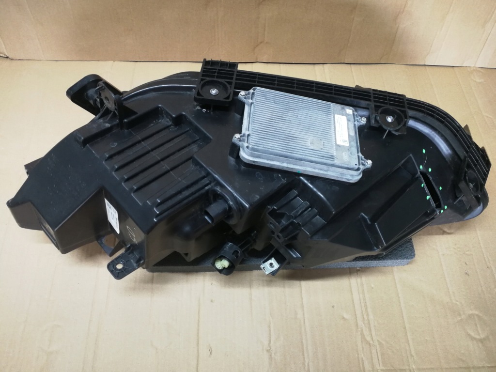 Tesla model x 15- фара правий перед передня full led модуль 0019742513 Ціна