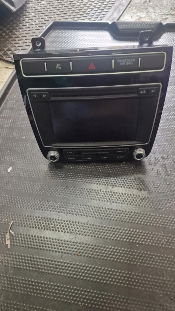 фото №1, Дисплей радио touareg 7p lift 7p6035190c