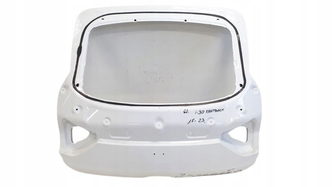 фото №1, Hyundai i30 fastback 2017-2023 крышка багажника задняя