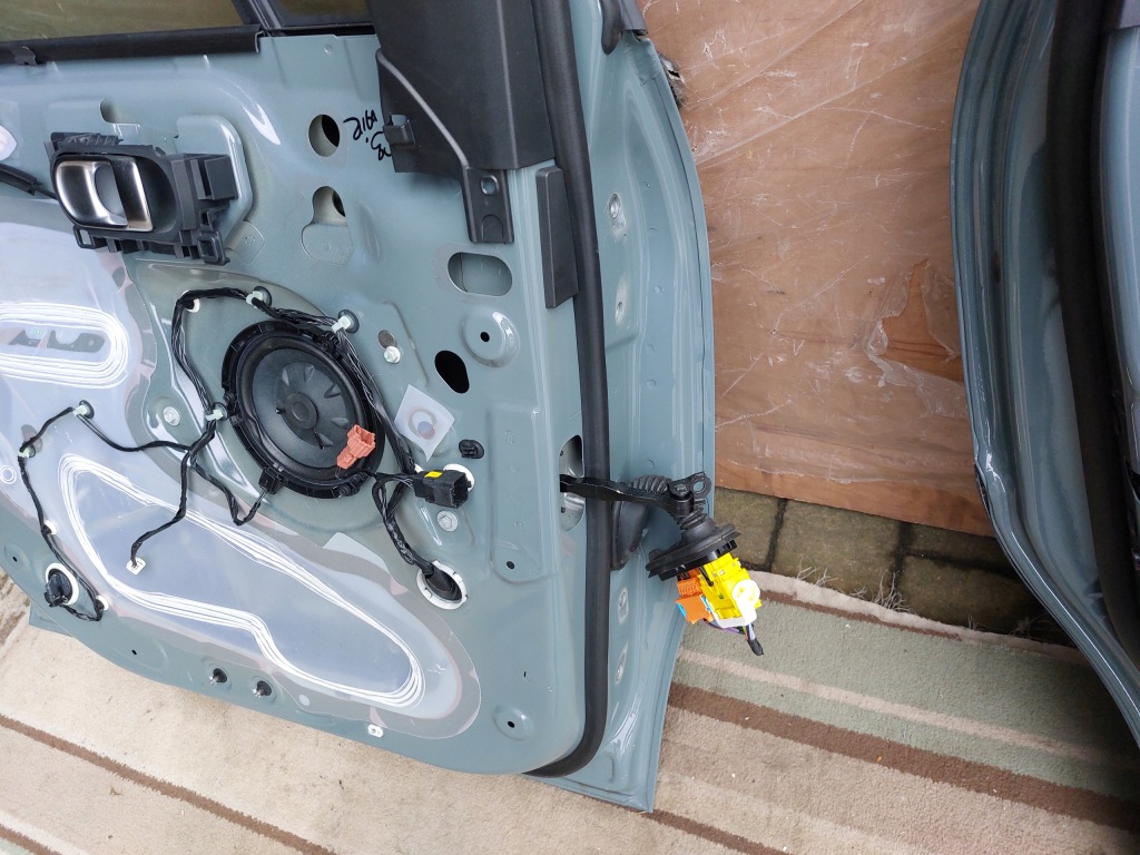 фото №8, Дверь левая перед задняя citroen c3 aircross lift 23r khaki grey eem