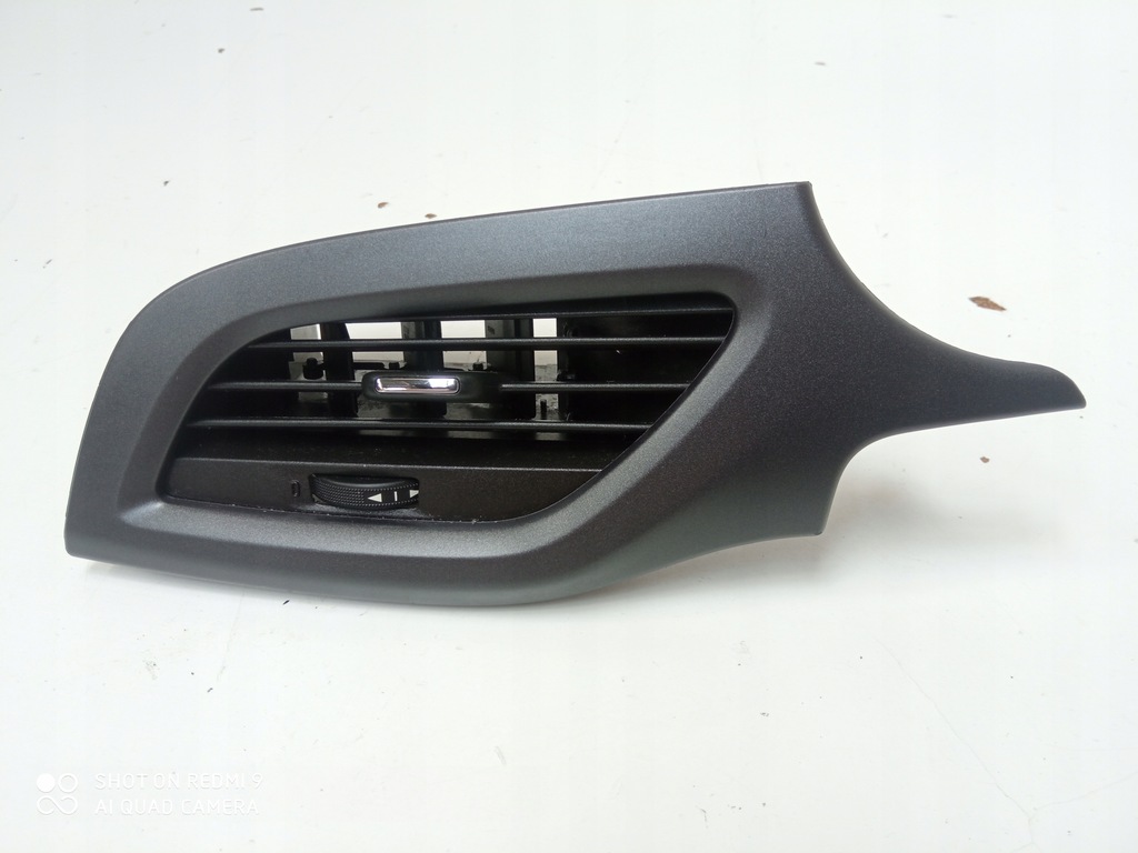 фото №1, Opel corsa e решётка обдув консоли левая